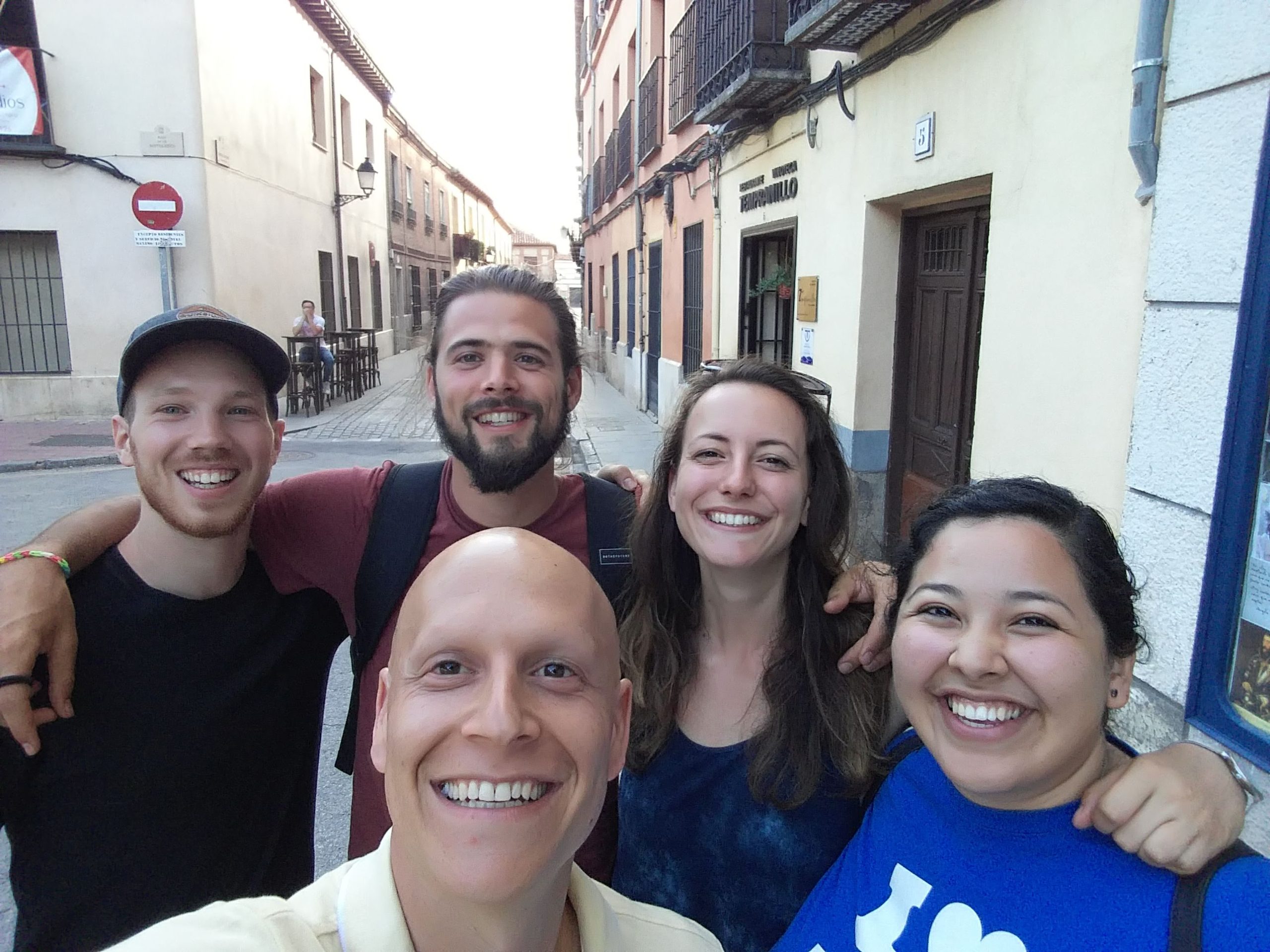 Miembros del equipo de profesores y monitores en inglés para Easyworld Academy y Easytown summer camp