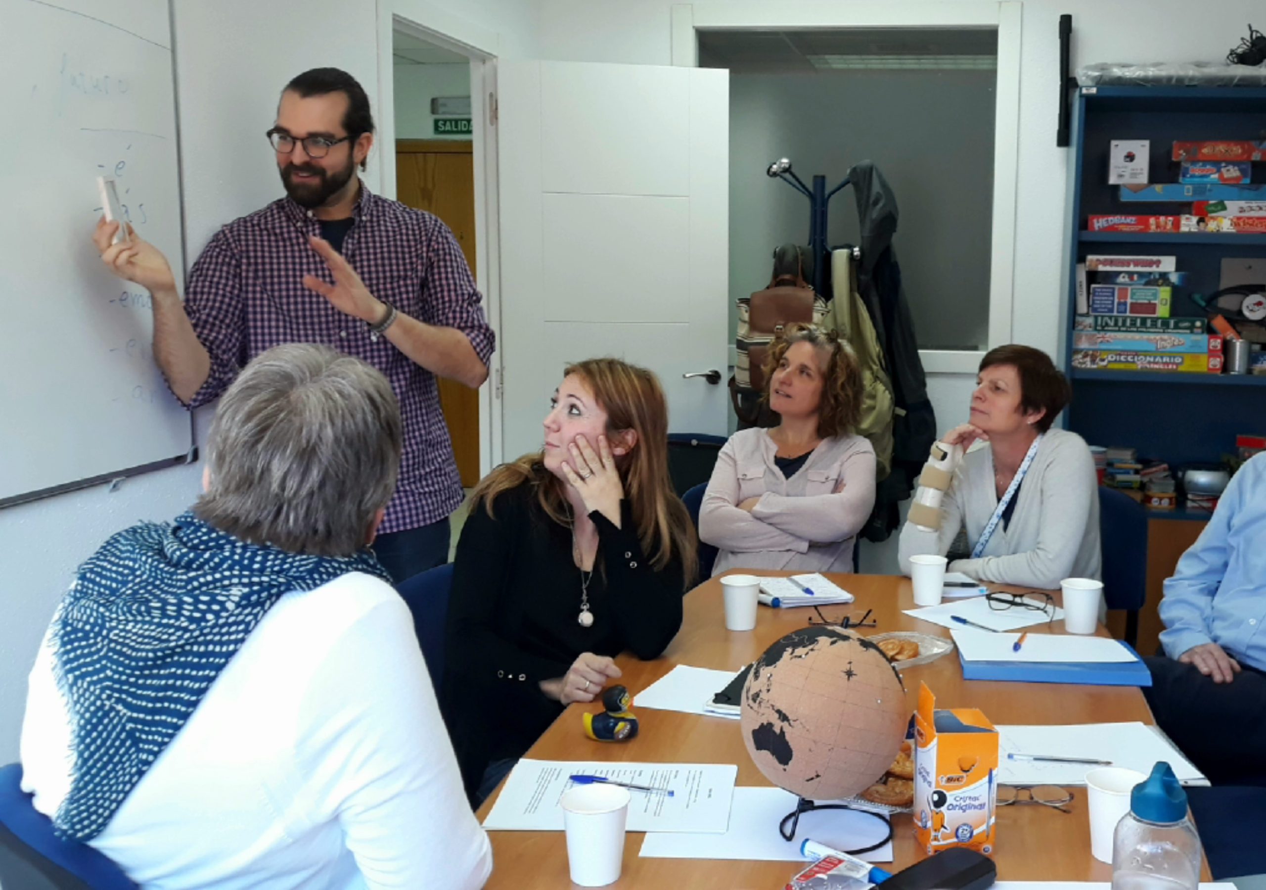 EasyWorld learning and growing together